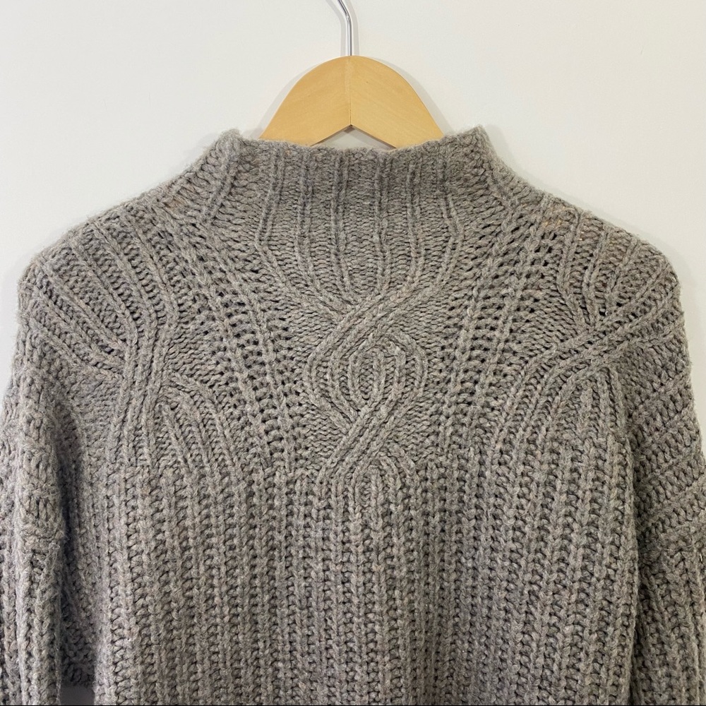 AERIE Grey marled Chunky Rib Mix Stitch Sweater Small - Picture 3 of 8